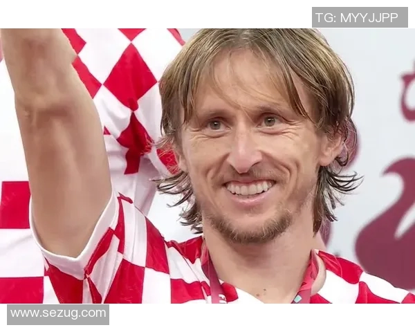 莫德里奇：足球场上的魔法师如何影响比赛与球队的未来发展